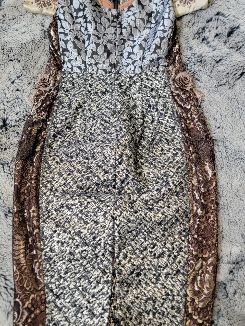 Byron Lars Anthropologie Beguile Pierced Brocade Zip Midi Dress Brown
Sz 00
